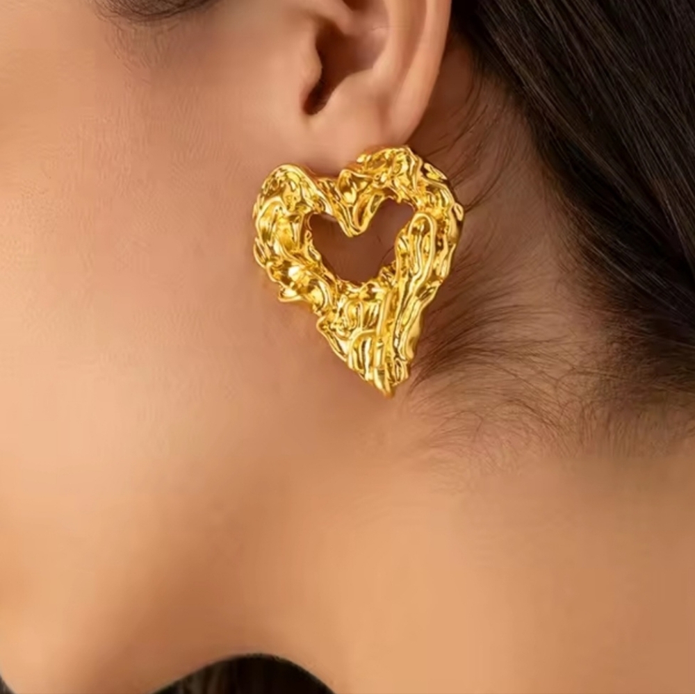 18k Gold Plated Chunky Molten Heart Oversized Earrings - Picture 6 of 7